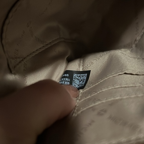 Michael Kors Clutch - Picture 5 of 5